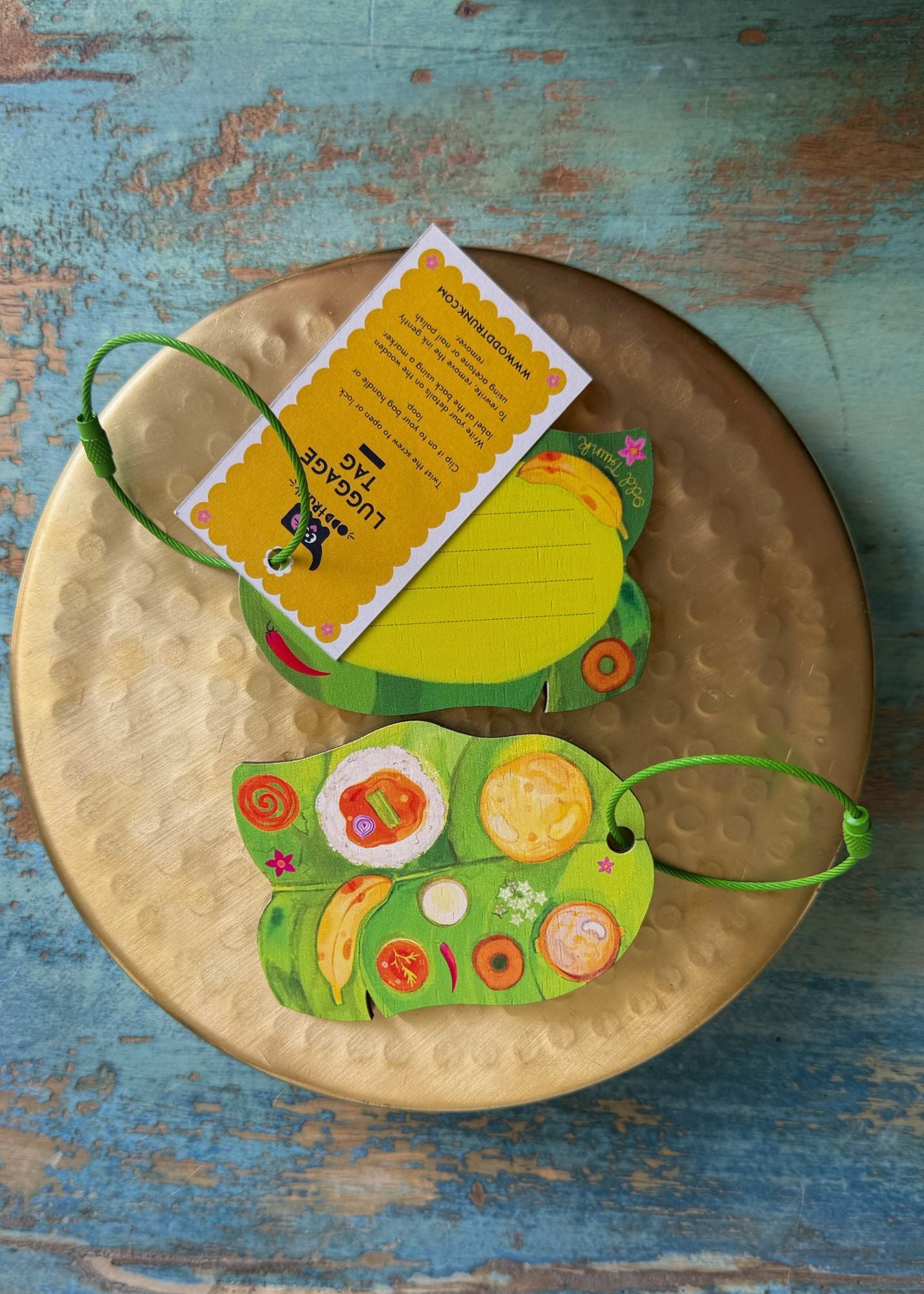 Banana Leaf - Birchwood Luggage Tag with Metal Clasp